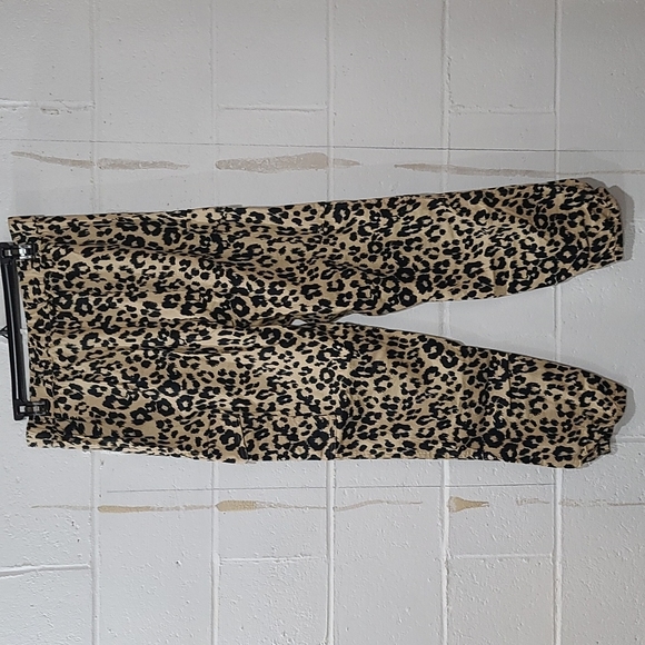 NEW YORK & COMPANY Jogger Pants - Picture 2 of 10